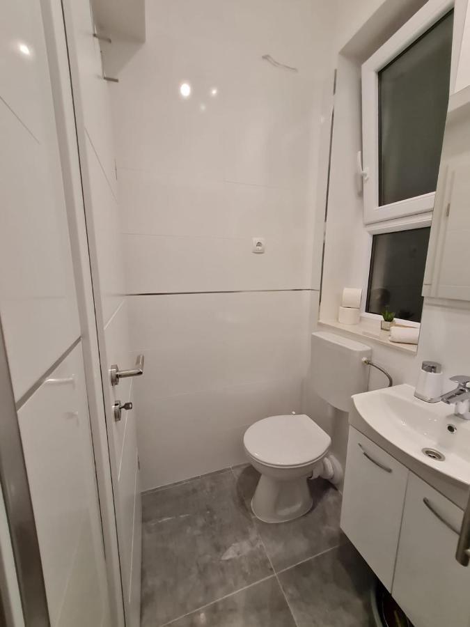 Lovely Apartment Омиш Экстерьер фото